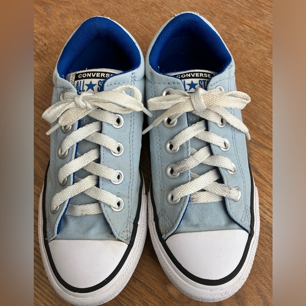 Converse All-Star Kids Size 1 Light Blue